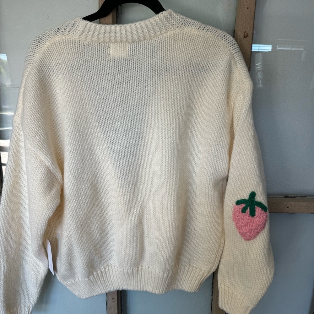 LUNA IVY cream cardigan with ADORABLE pink strawberry design! 🍓🍓soft & sweet! - Picture 2 of 12
